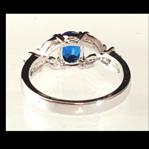 Silver Blue Cocktail Birthstone Ring Sizes 4 5 6 7 10 Cubic Zirconia April - Picture 3 of 8